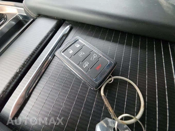 2024 Jeep Grand Wagoneer Series II - miniatura 5