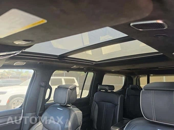 2024 Jeep Grand Wagoneer Series II Obsidian - miniatura 11