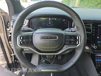 2024 Jeep Grand Wagoneer Series II Obsidian - miniatura 10