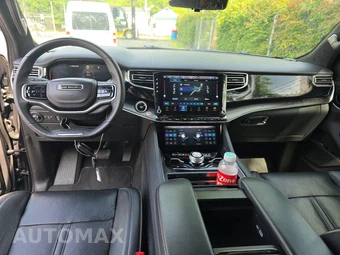 2024 Jeep Grand Wagoneer Series II Obsidian - miniatura 11