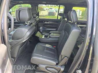 2024 Jeep Grand Wagoneer Series II Obsidian - miniatura 13