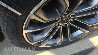 2024 Jeep Grand Wagoneer Series III - miniatura 27