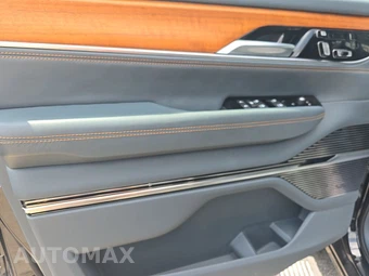 2024 Jeep Grand Wagoneer Series III - miniatura 9