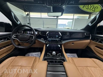2024 Jeep Grand Wagoneer Series III Obsidian - miniatura 14