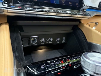 2024 Jeep Grand Wagoneer Series III Obsidian - miniatura 23
