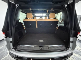 2024 Jeep Grand Wagoneer Series III Obsidian - miniatura 34