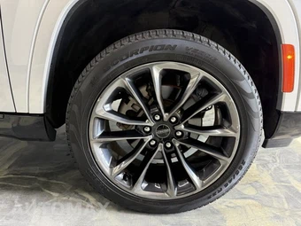 2024 Jeep Grand Wagoneer Series III Obsidian - miniatura 40