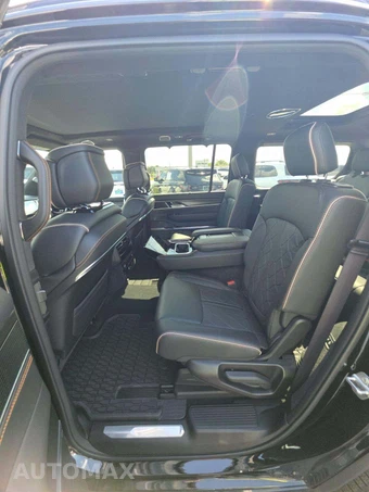 2024 Jeep Grand Wagoneer Series III Obsidian - miniatura 13