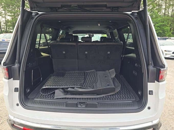 2024 Jeep Wagoneer L - miniatura 15