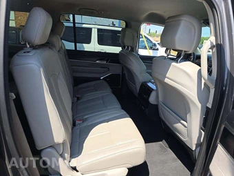 2024 Jeep Wagoneer L Series II - miniatura 17