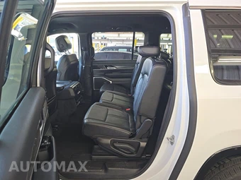 2024 Jeep Wagoneer L Series II - miniatura 13