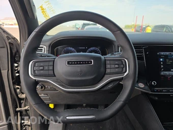 2024 Jeep Wagoneer L Series II - miniatura 10