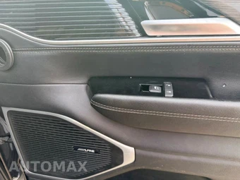 2024 Jeep Wagoneer L Series II - miniatura 30