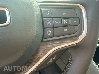 2024 Jeep Wagoneer L Series II - miniatura 41