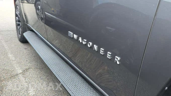 2024 Jeep Wagoneer L Series II - miniatura 32