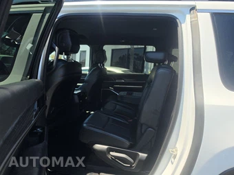 2024 Jeep Wagoneer L Series II - miniatura 13