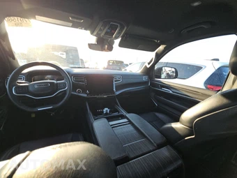 2024 Jeep Wagoneer L Series II - miniatura 11