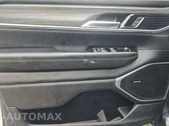 2024 Jeep Wagoneer L Series II - miniatura 9