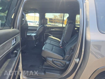 2024 Jeep Wagoneer L Series II - miniatura 13