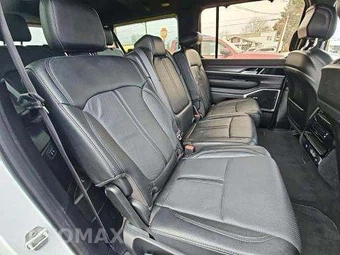 2024 Jeep Wagoneer L Series II - miniatura 17