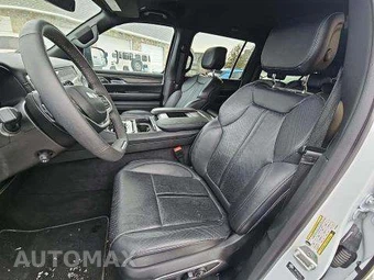 2024 Jeep Wagoneer L Series II - miniatura 6