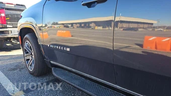 2024 Jeep Wagoneer L Series II - miniatura 19