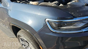 2024 Jeep Wagoneer L Series II - miniatura 24
