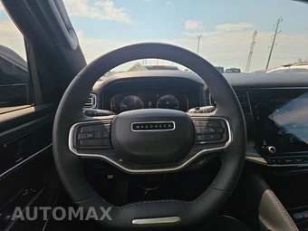 2024 Jeep Wagoneer L Series II - miniatura 10