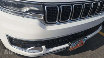 2024 Jeep Wagoneer L Series II - miniatura 23