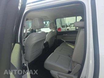 2024 Jeep Wagoneer L Series II - miniatura 13