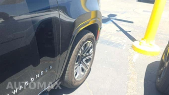 2024 Jeep Wagoneer L Series II - miniatura 23