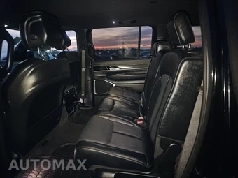 2024 Jeep Wagoneer L Series II - miniatura 13