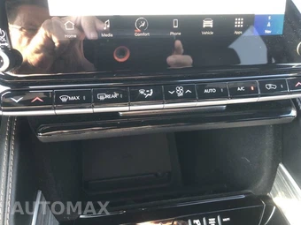 2024 Jeep Wagoneer L Series II - miniatura 21