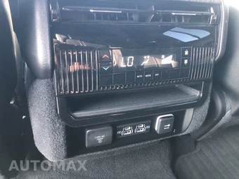 2024 Jeep Wagoneer L Series II - miniatura 36
