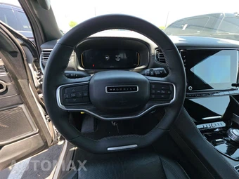 2024 Jeep Wagoneer L Series II - miniatura 10