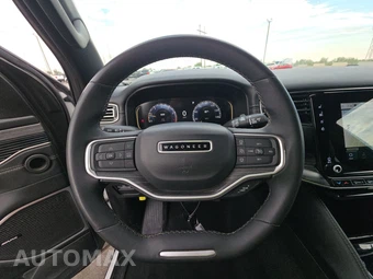 2024 Jeep Wagoneer L Series II - miniatura 10