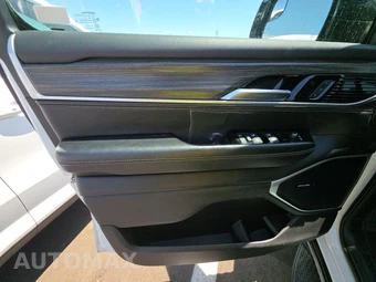 2024 Jeep Wagoneer Series II - miniatura 9