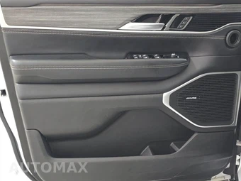 2024 Jeep Wagoneer Series II - miniatura 9