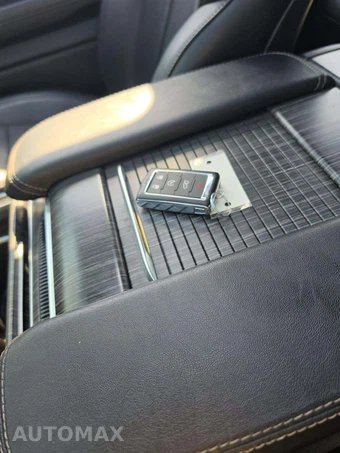 2024 Jeep Wagoneer Series II - miniatura 8