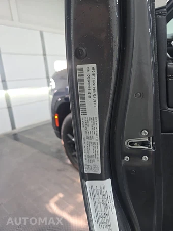 2024 Jeep Wagoneer Series II Carbide - miniatura 14