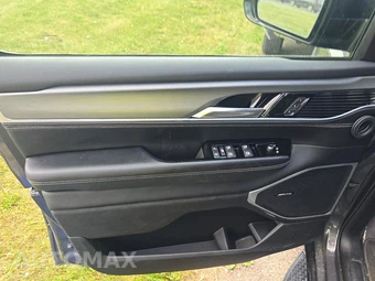 2024 Jeep Wagoneer Series II Carbide - miniatura 9