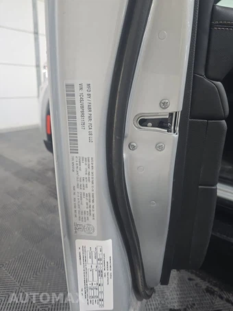 2024 Jeep Wagoneer Series II Carbide - miniatura 14