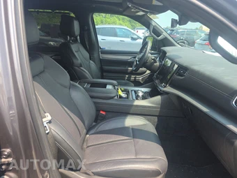 2024 Jeep Wagoneer Series II Carbide - miniatura 8