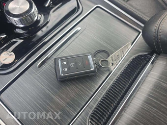2024 Jeep Wagoneer Series III - miniatura 8