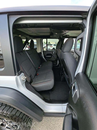 2024 Jeep Wrangler 4 Door Rubicon - miniatura 13
