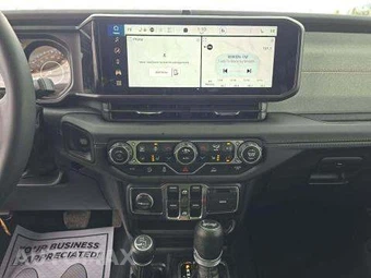 2024 Jeep Wrangler 4 Door Sahara - miniatura 11