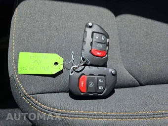 2024 Jeep Wrangler 4 Door Sahara - miniatura 8