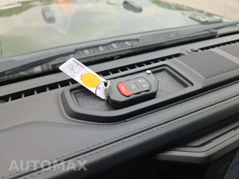 2024 Jeep Wrangler 4 Door Sahara - miniatura 8