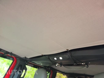 2024 Jeep Wrangler 4 Door Sahara - miniatura 18
