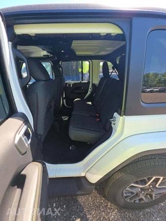 2024 Jeep Wrangler 4 Door Sahara - miniatura 13